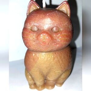 Hand crafted limited edition catcandle from our Cat Lady candle collection